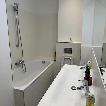 בית הארחה Panorama Altmarkt דרזדן