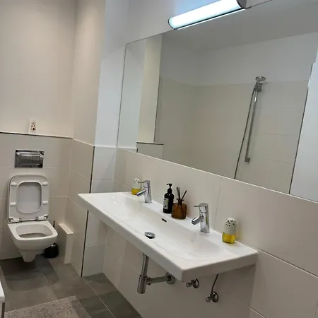 Panorama Altmarkt בית הארחה